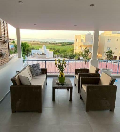 Casa Azzuro   Luxurious Modern Apartment Kapparis