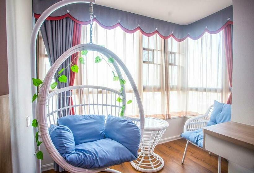 Locals Apartment Place 28