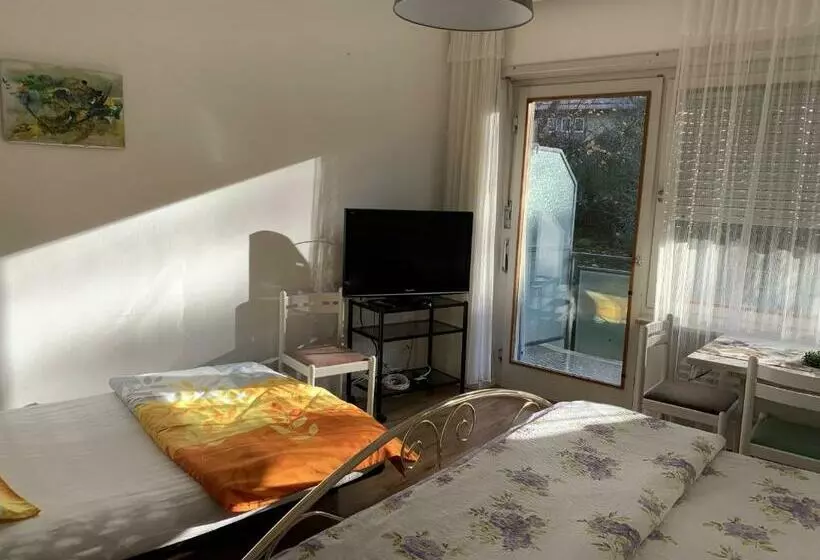 Obermais Garden Living