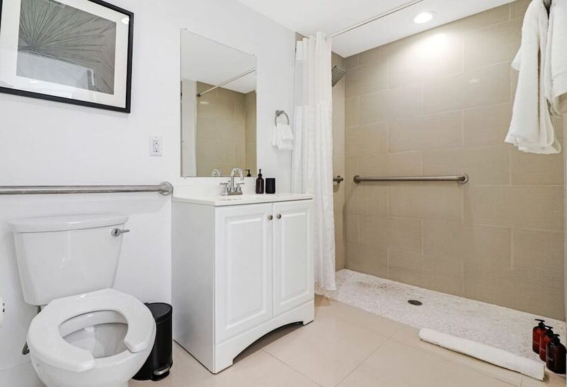 Roami At The Ralston