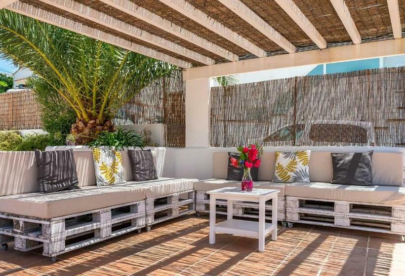 3001 Schöne Villa Am Meer In Sant Elm