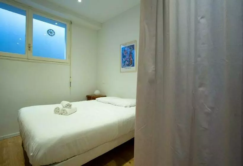 Apartment 10 Minutes From The Tram And The Sea