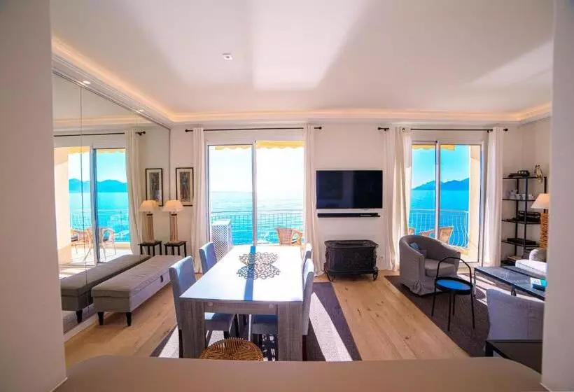 Magnifique Appartement Sur La Plage Près Du Centre   Palais De La Plage