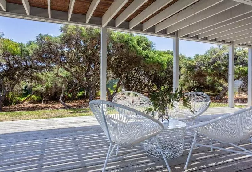 The Bunker   Coastal Home In Gracetown   Relaxing!