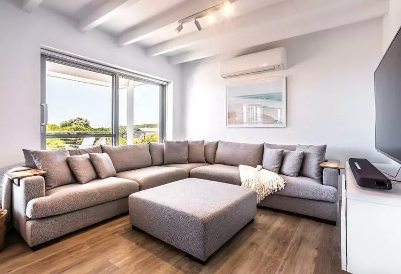 The Bunker   Coastal Home In Gracetown   Relaxing!