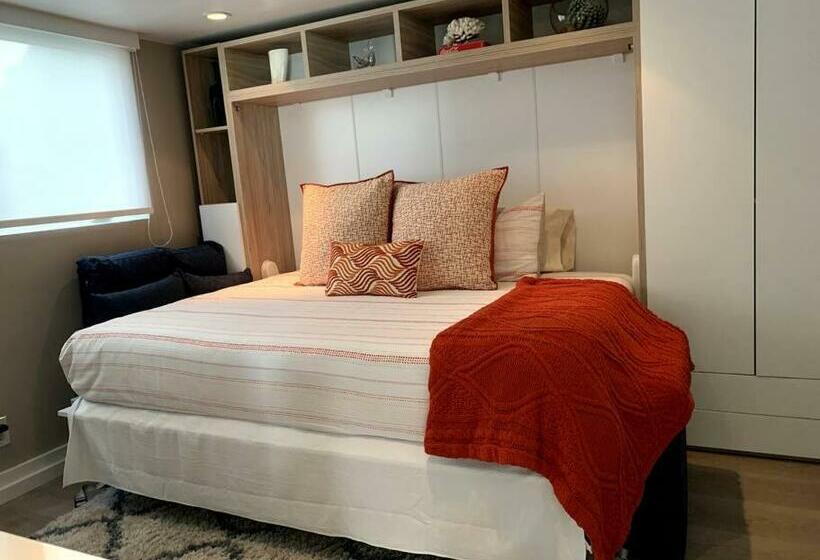 Villa Naomi   Luxury Design New Home