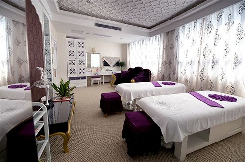 Otel Chutian Guangdong International