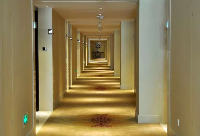 Hotel Conifer Garden