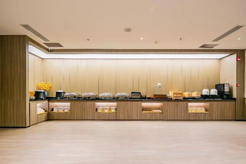 Отель Hanting  Xi An Jiefang Road Wanda Plaza