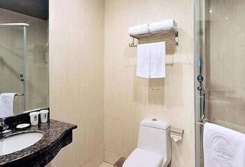 בית מלון כפרי Greentree Inn