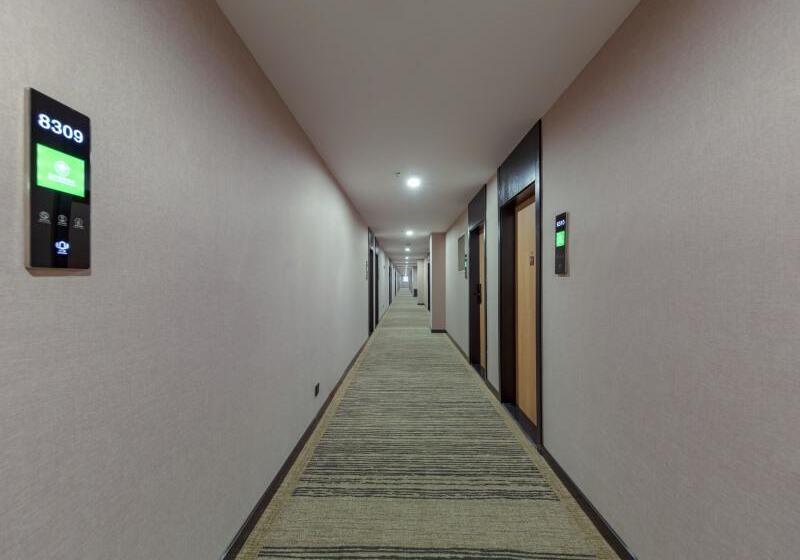 בית מלון כפרי Greentree Inn