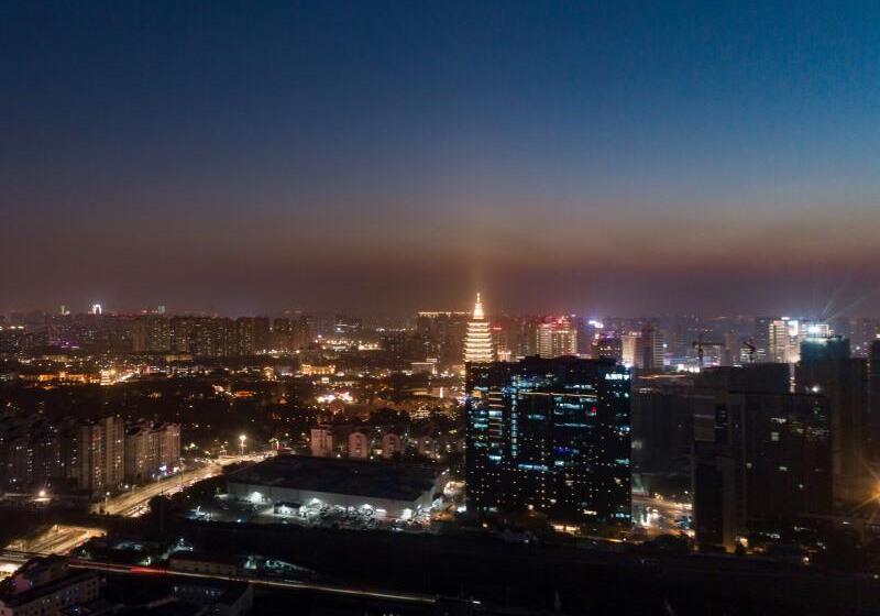 בית מלון כפרי Greentree Inn