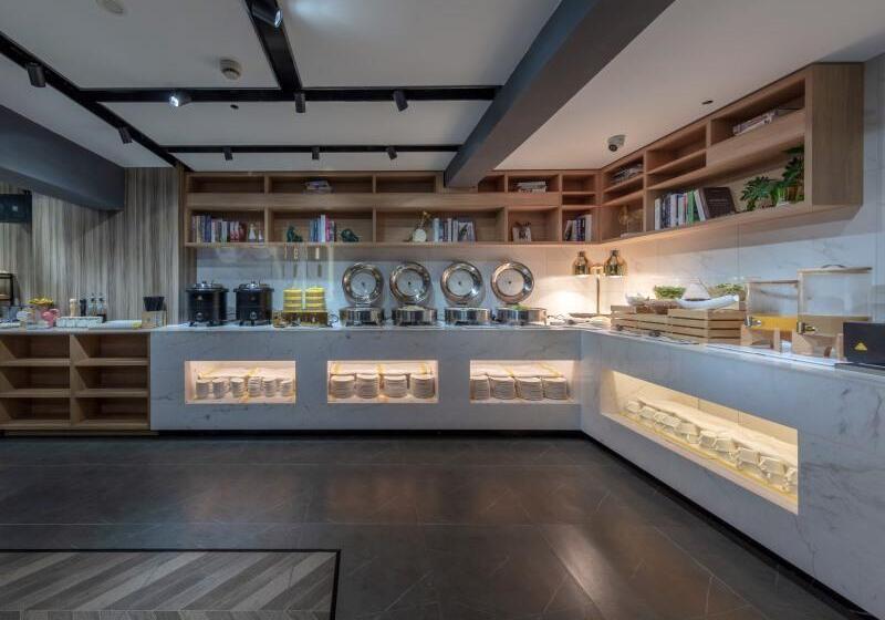 בית מלון כפרי Greentree Inn