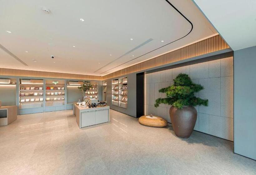 בית מלון כפרי Greentree Inn