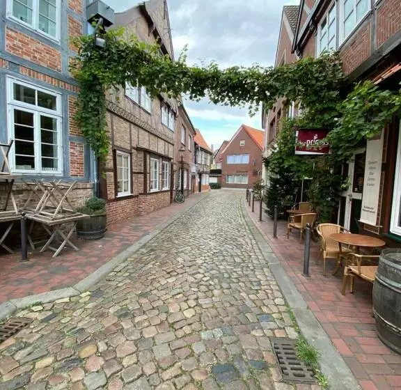 Buxtehude Altstadtwohnung 80qm5 Schlafplätze