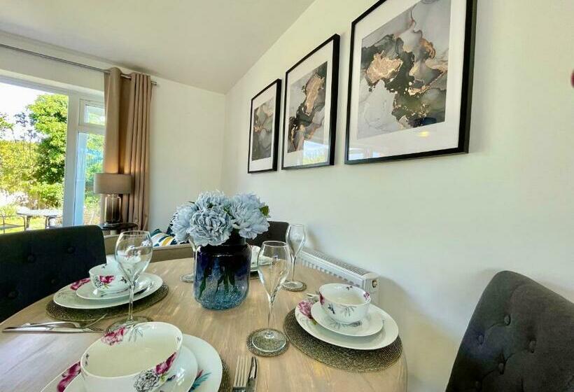 Stylish Boutique Bungalow