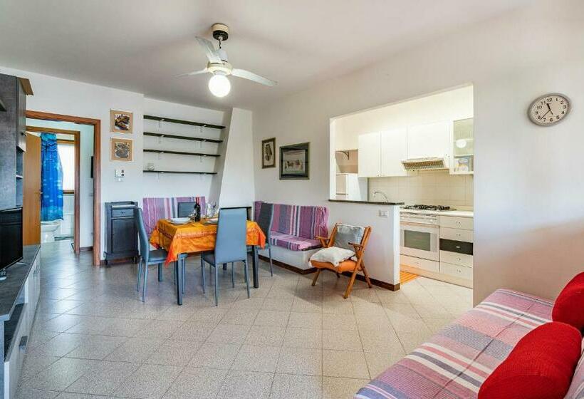 2 Bedroom Pet Friendly Apartment In Grosseto