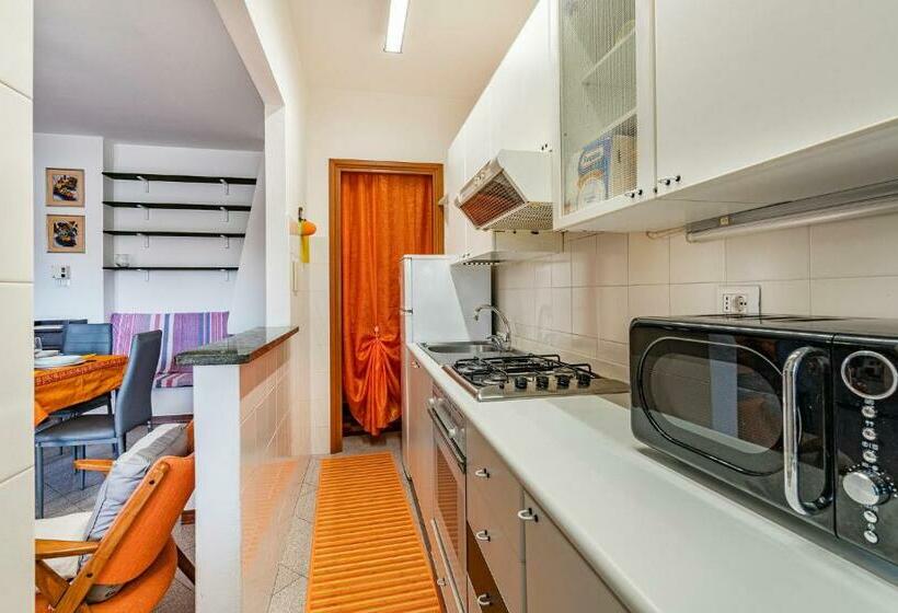2 Bedroom Pet Friendly Apartment In Grosseto