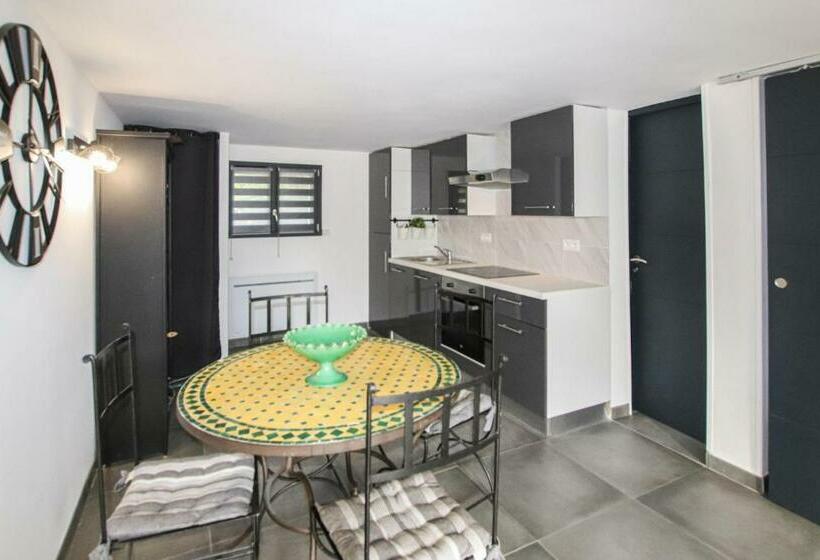 Nice Home In Les Angles With Kitchenette