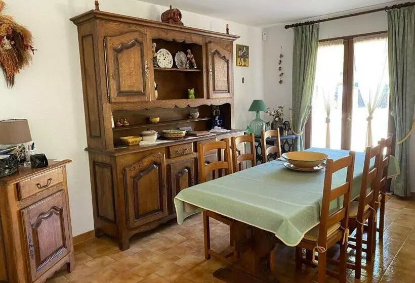 Maison Provençale En Campagne à Eguilles