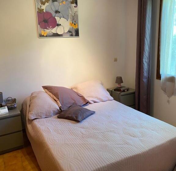 Maison Provençale En Campagne à Eguilles