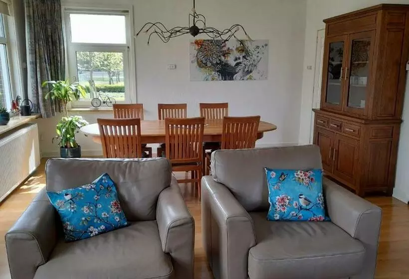 Ruime Vakantiewoning Voor 4 6 Personen