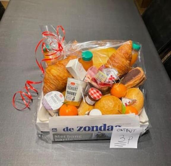 Cozy Studio On A Quaint Farm