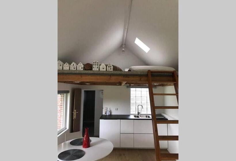 Cozy Studio On A Quaint Farm