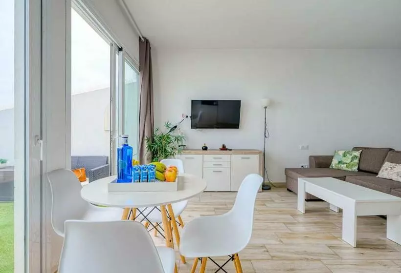 Homeforguest The Cliff House Gran Canaria With Sea Views