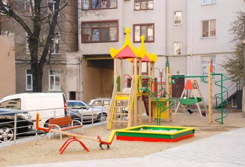 нові апартаменти 83