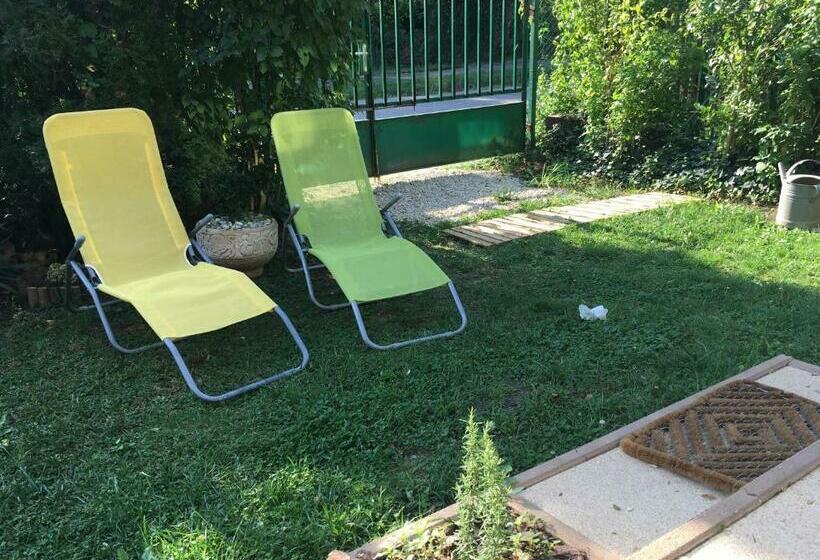 Apartment For Cyclists Ride In Balatonalmádi