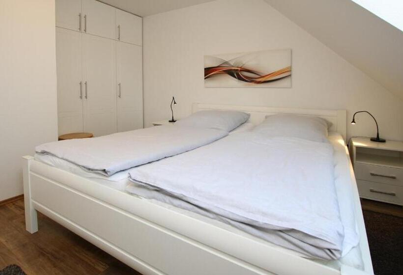 Badestra_e 80_ Whg_ 8_ Goting Hus