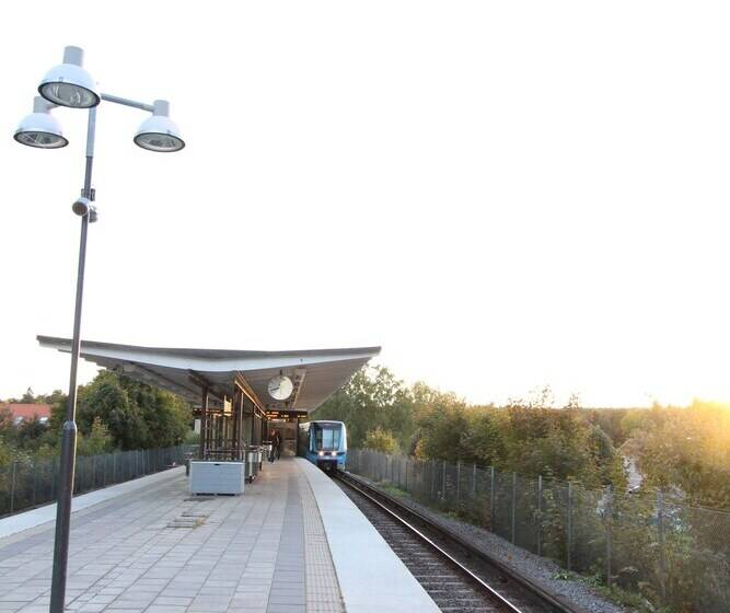The Sundeck A Romantic Apt In Tallkrogen