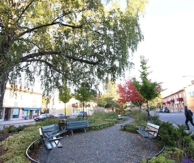 The Sundeck A Romantic Apt In Tallkrogen