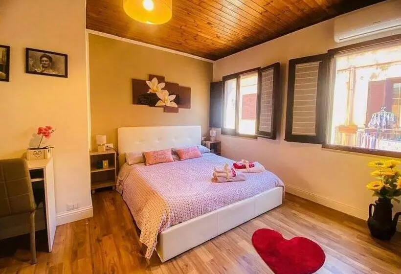 Frida Guest House
