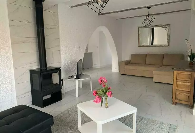 Zen Residence