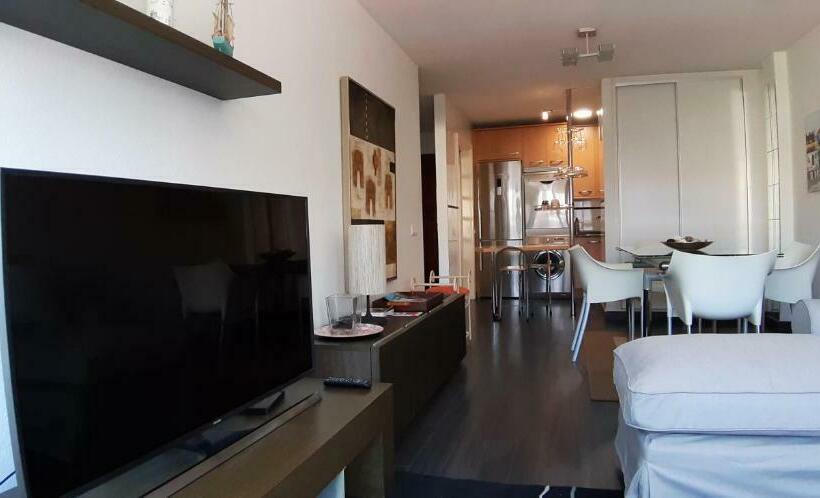 Apartamento La Marina Ciudad Jardin