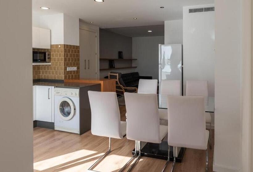 Conil A Pie De Playa Con Amplias Vistas Al Mar