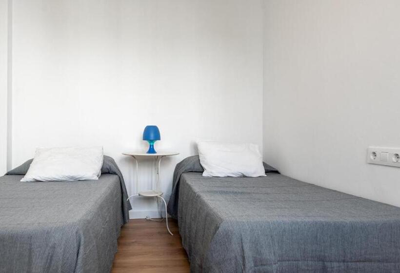 Conil A Pie De Playa Con Amplias Vistas Al Mar