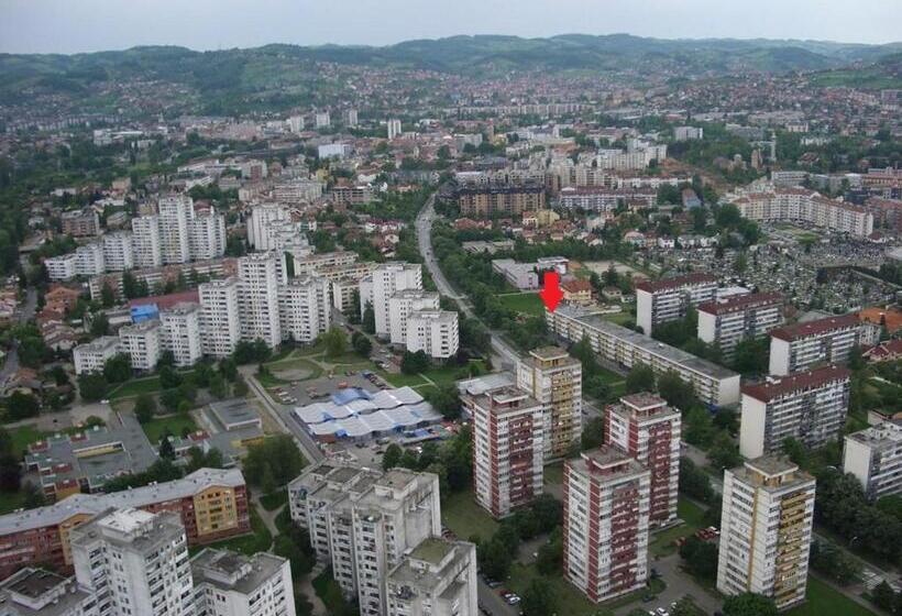 De Lux Apartment Maki