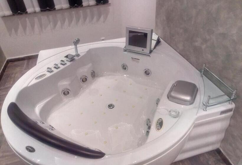 De Lux Apartment Maki