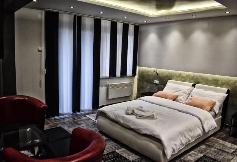 De Lux Apartment Maki