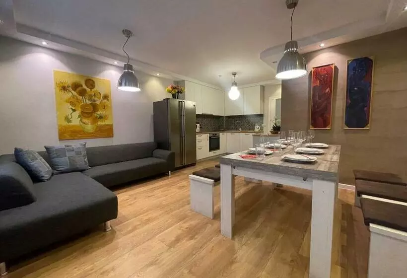 Luxury Apartments In Top City Center Varna 2