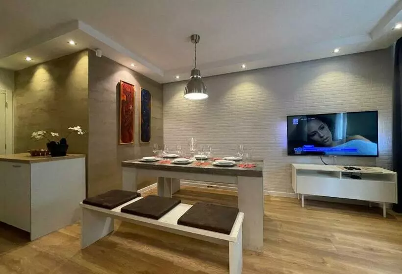 Luxury Apartments In Top City Center Varna 2