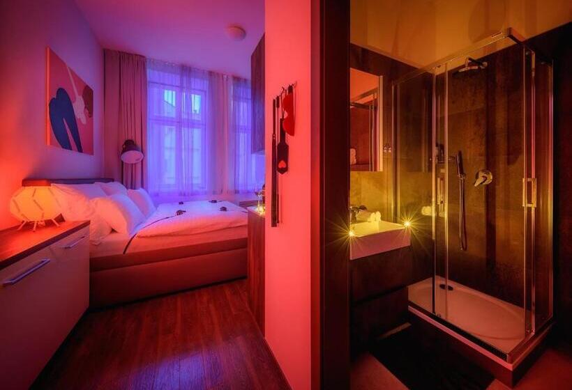 Fifty Shades Of Gray Studio, City Center