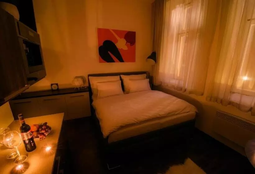 Fifty Shades Of Gray Studio, City Center