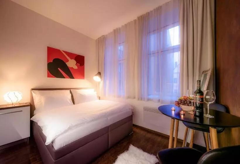 Fifty Shades Of Gray Studio, City Center