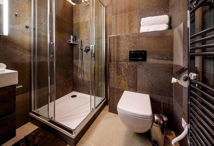 Fifty Shades Of Gray Studio, City Center