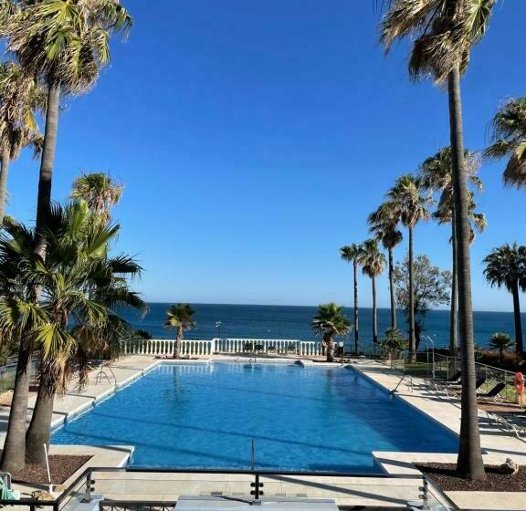 La Perla De La Bahía, Urbanización Gran Lujo