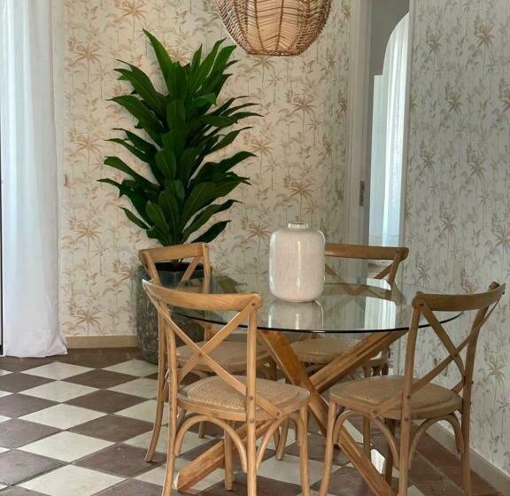 La Perla De La Bahía, Urbanización Gran Lujo